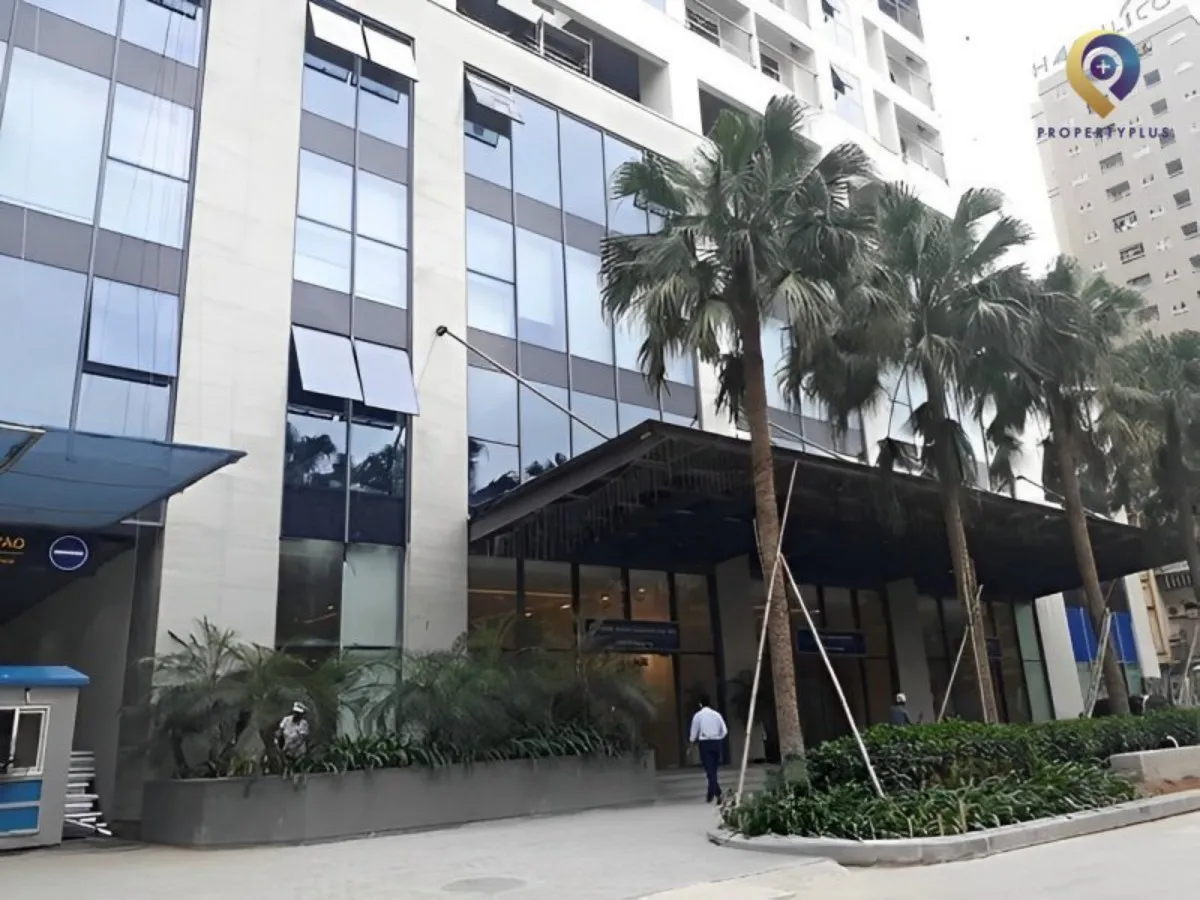Lối vào chính tòa nhà Rivera Park